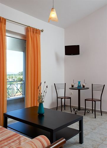 Irene Studios Hotel Evia Luaran gambar